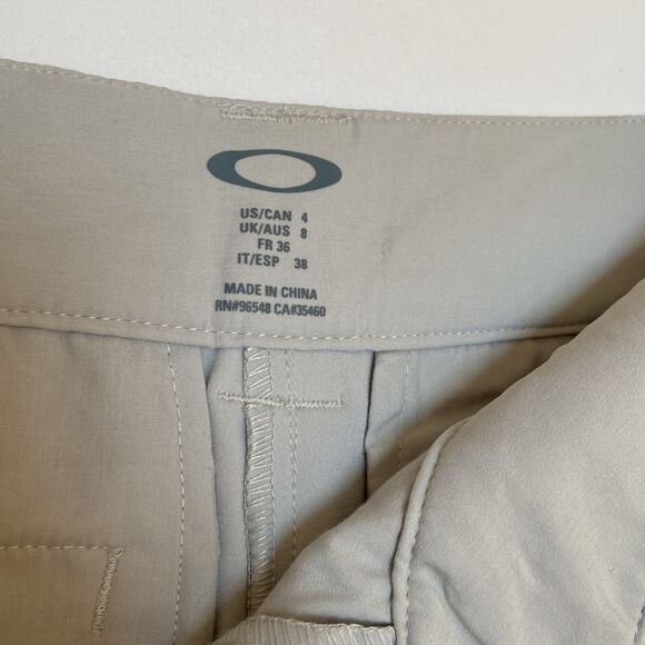 Oakley Gray Cargo Shorts Versatile and Stylish - Picture 4 of 13